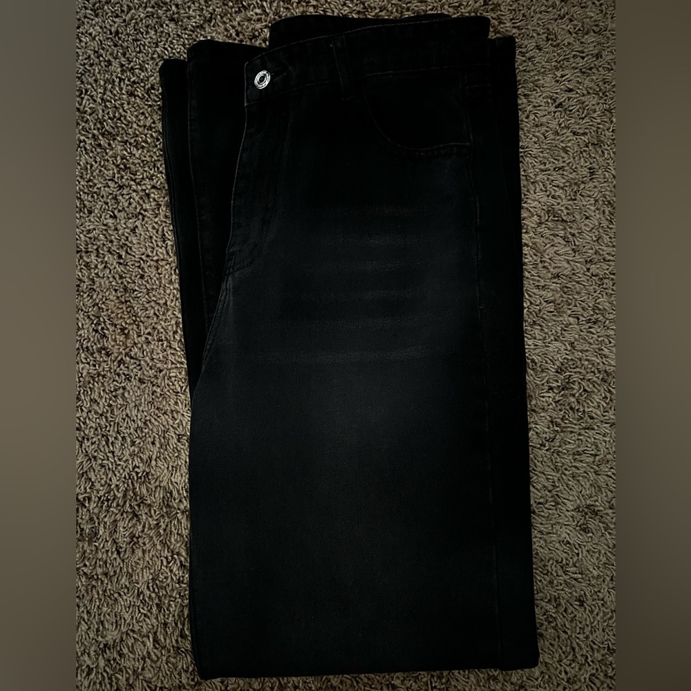 Casual Black jeans, brand new condition never wore size 8-10 SIZE LARGE